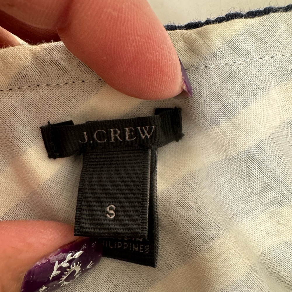 💙 J. Crew Stripped Top 🤍 - Picture 7 of 7